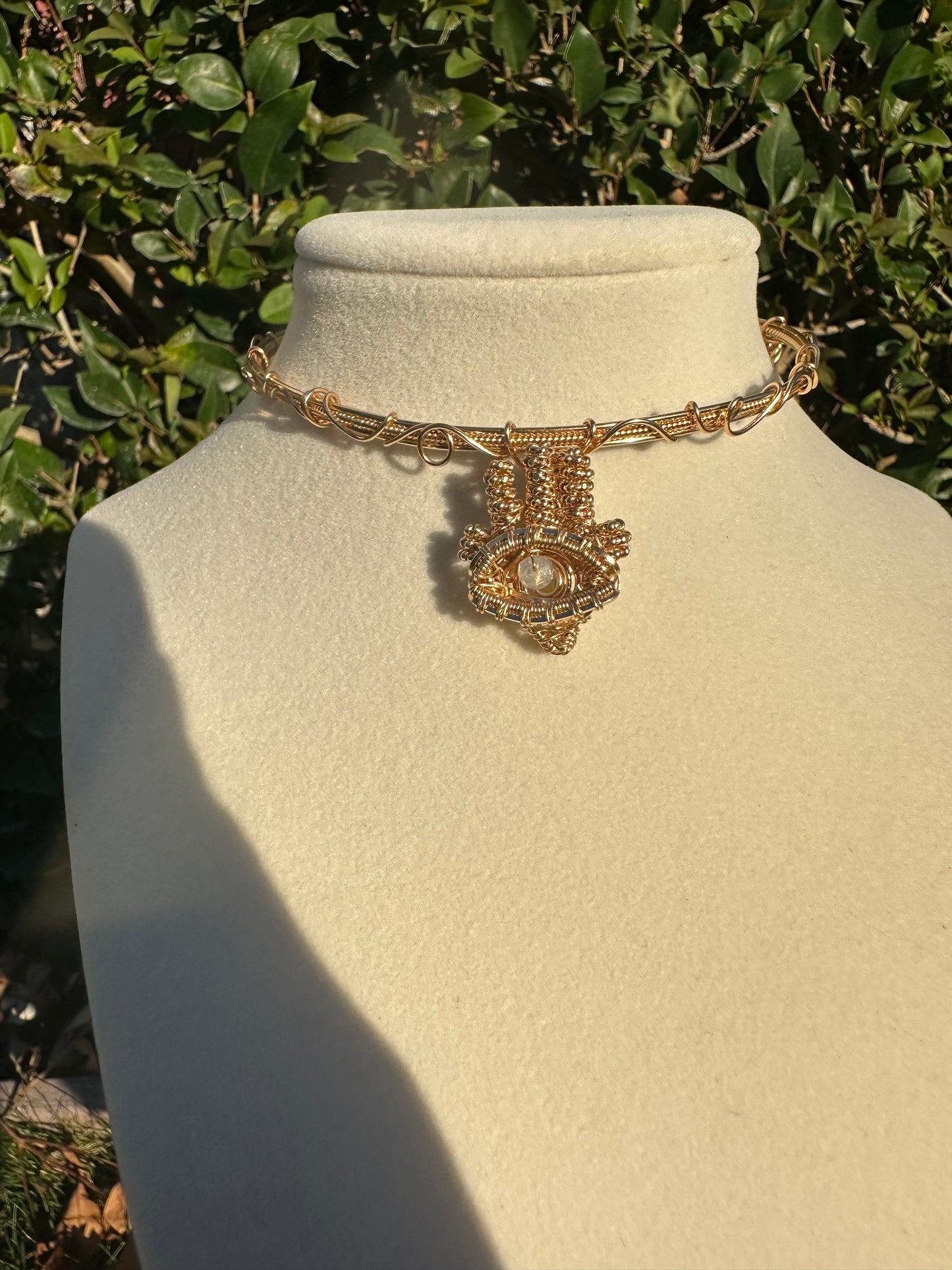 Hamsa Choker