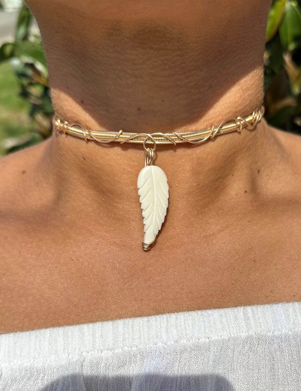 Feathered Choker