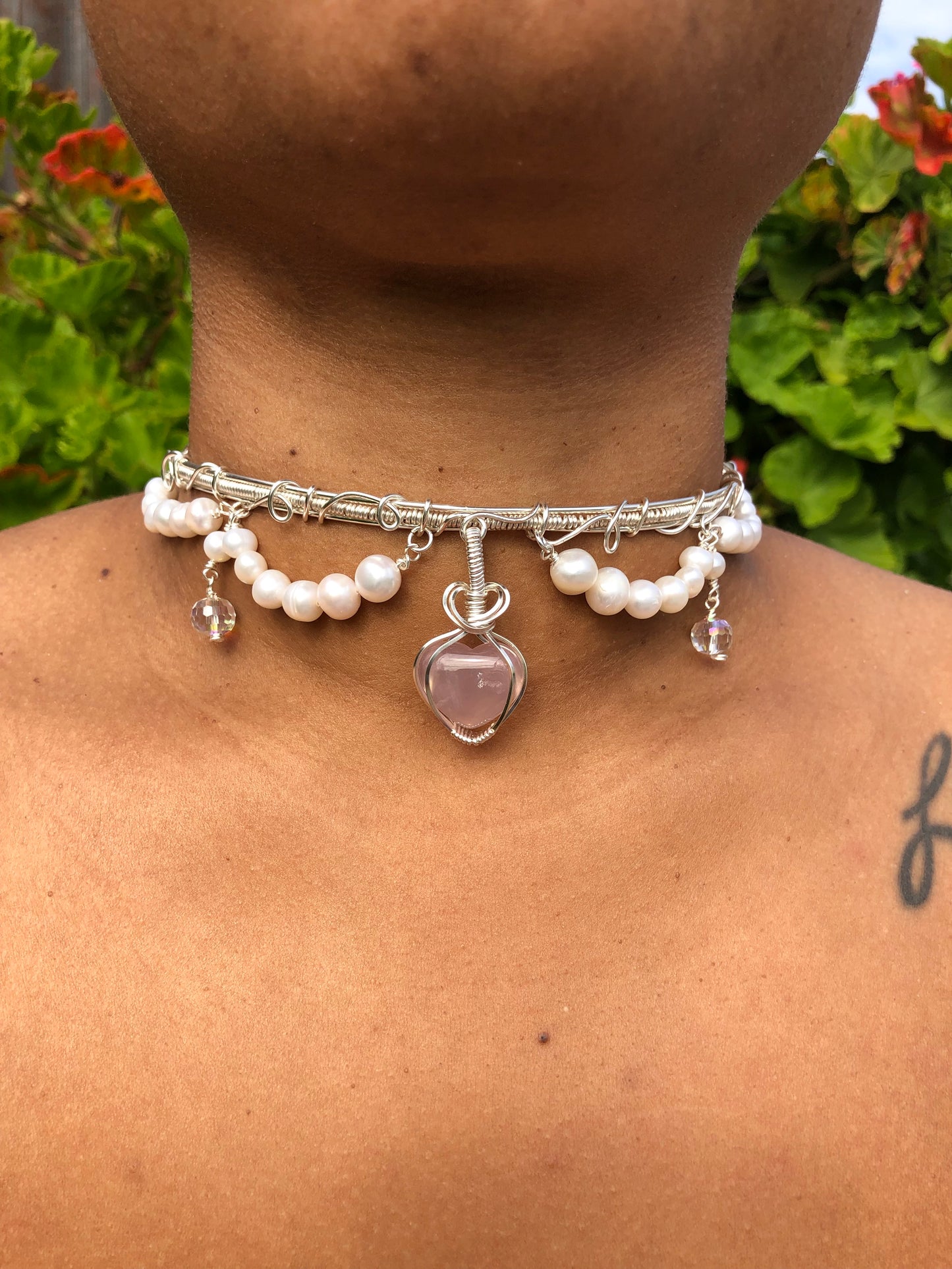 Sweetheart Choker