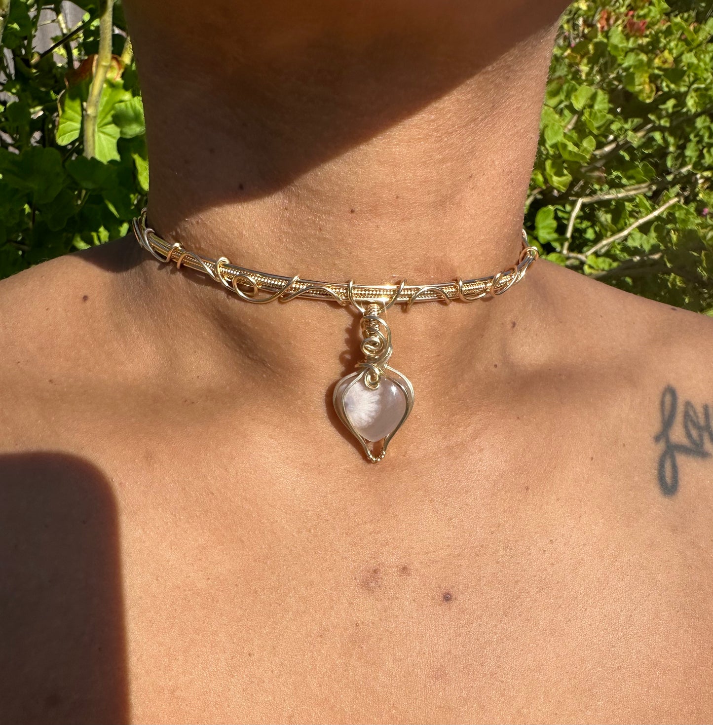 Flower Agate Heart Choker