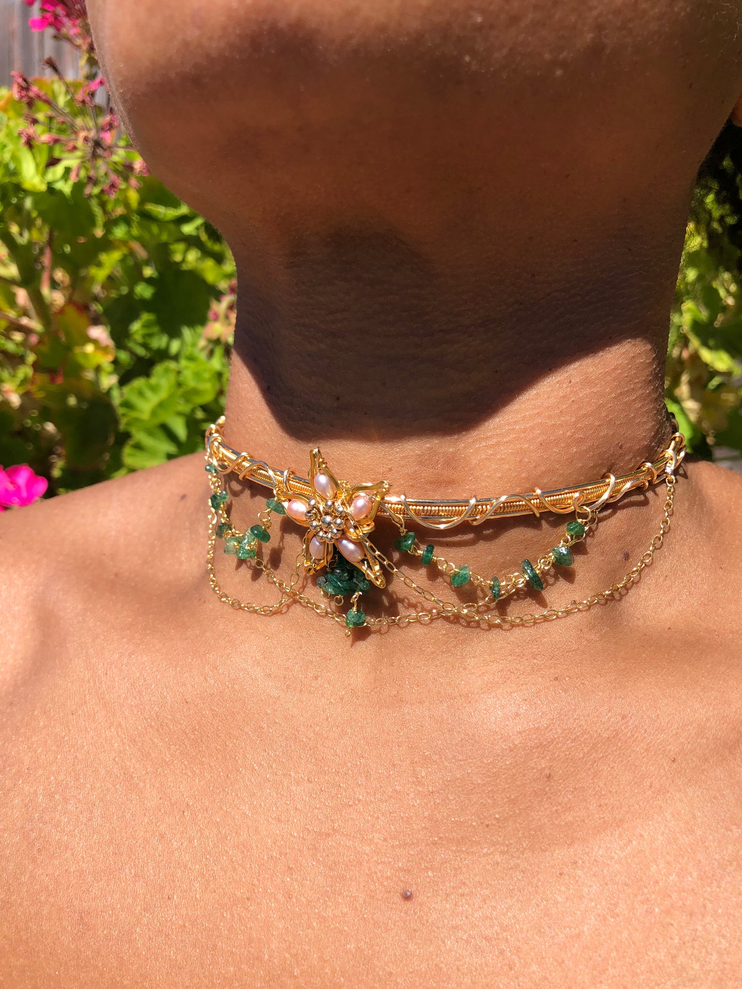 Azalea Choker