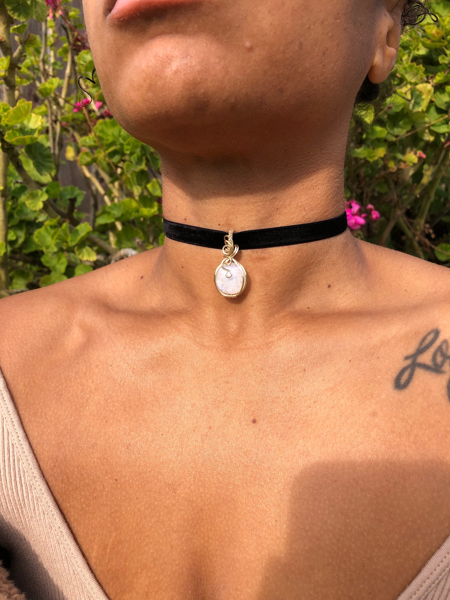 Nu Moon Choker