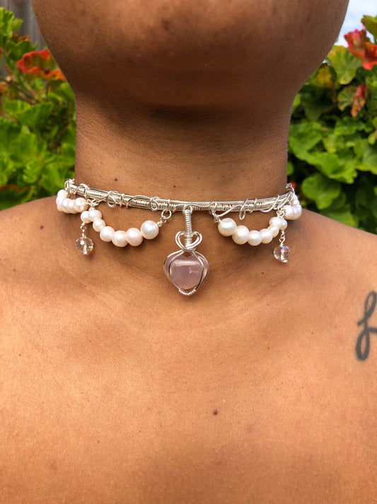 Sweetheart Choker