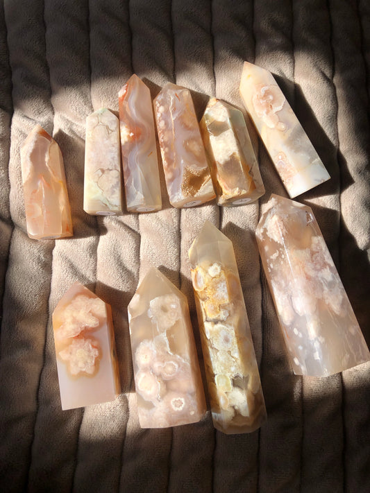 Flower agate towers