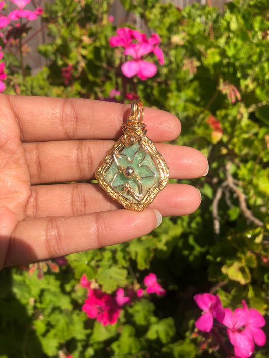Hawaiian Flower necklace